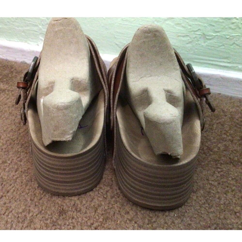 Blowfish Sandals 7.5 Vegan - Picture 2 of 6